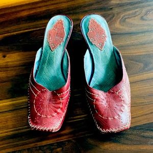 Cranberry leather mules for 🍁🍂🌾